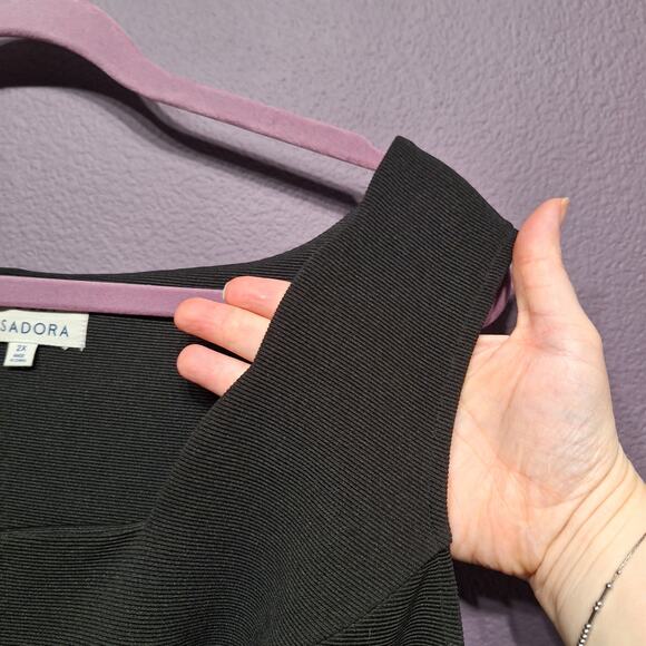 Isadora womems 2x black ribbed fit and flare dress scalloped neckline sleeveless - Picture 3 of 8